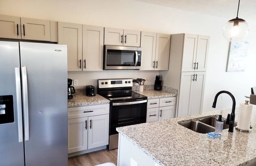 Elkhorn House | West Omaha Retreat with Patio Near Trails