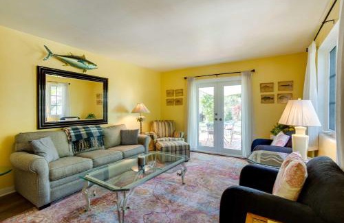 Grandview Heights House | West Palm Beach Home with Fenced-In Yard and Deck!