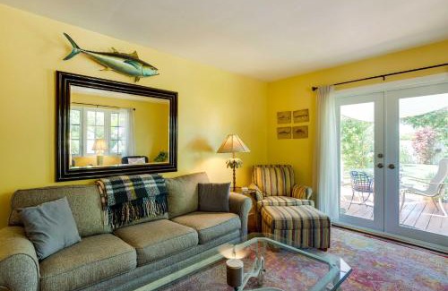 Grandview Heights House | West Palm Beach Home with Fenced-In Yard and Deck!