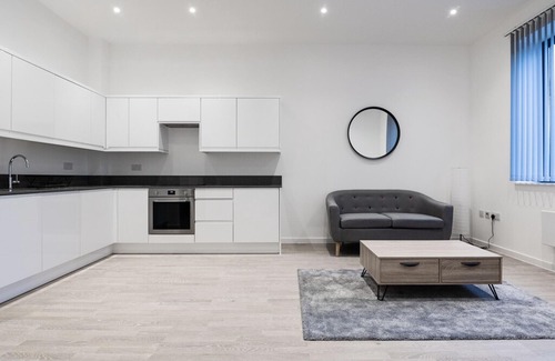 Syon Apartment | West Plaza in Brentford - Standard 1 bed