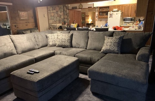 St. Helen Cottage | West Twin Lake Beach Hotel in Saint Helens, MI