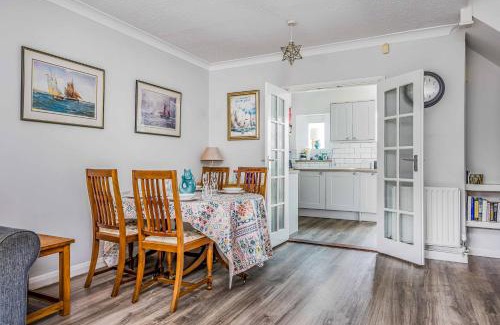 West Wittering House | West Wittering Family Cottage Pass the Keys