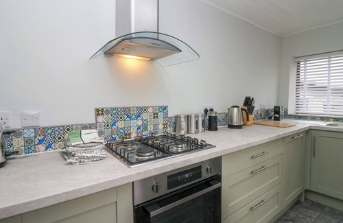 Kirkby-in-Furness Cottage | WESTBOURNE COTTAGE, pet friendly, with open fire in Askam-In-Furness