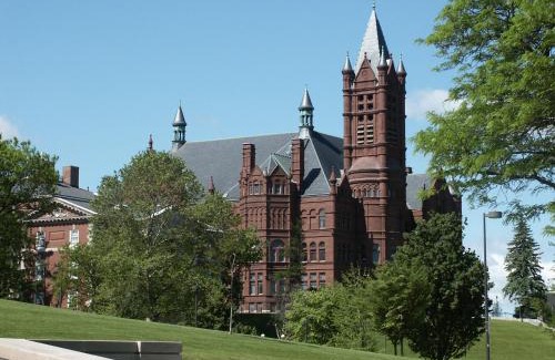 Eastside Apartment | Westcott Apartments 2BD Suite