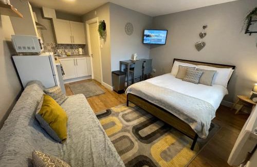 Brecon House | Westend Holiday Let 4 Brecon