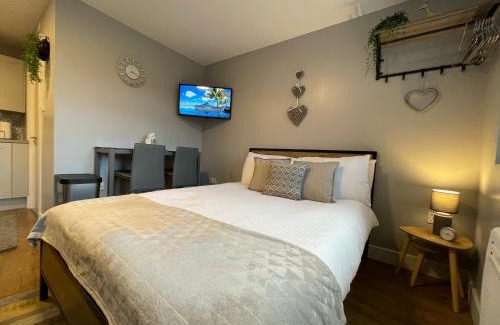 Brecon House | Westend Holiday Let 4 Brecon
