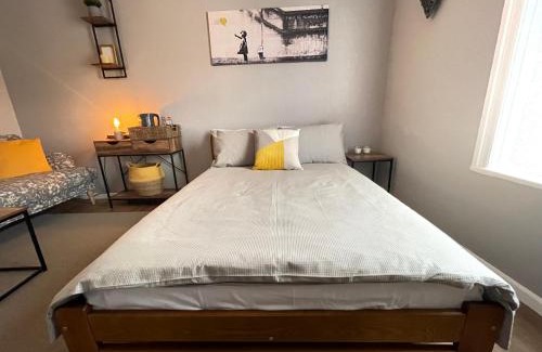 Brecon House | Westend Holiday Room 4 Brecon