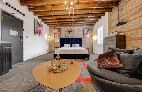 New Toronto Hotel | Westlake Hotel - Bad and Boujee's Brother Suite