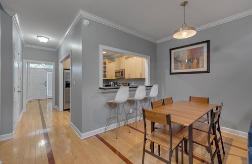 Pine Forest House | Westland Ridge Manor 3BR 2.5BA