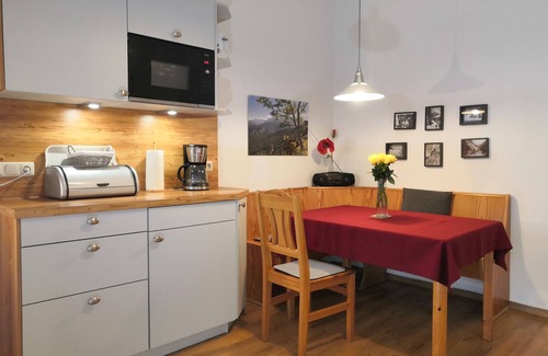 Garmisch-Partenkirchen Condo | Wetterstein - Comfortable apartment with 2 balconies and a wonderful mountain view