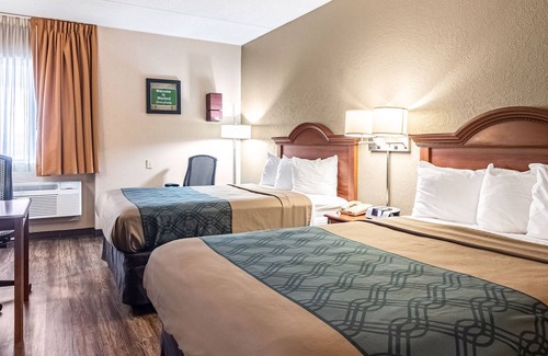Wexford Hotel | Wexford Inn & Suites