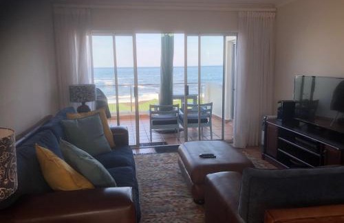 Westcliff Apartment | Whale Rock Estate Hermanus sea view apartment