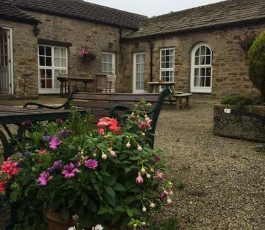 Richmond Bed & Breakfast | Whashton Springs Farmhouse B&B