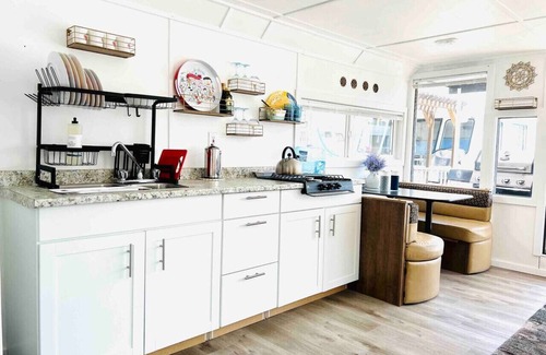 Lake Cowichan Boat Rental | What Ever Floats Your Cabin Choose Your Lakefront