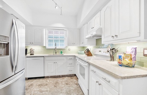 Deerfield Beach House | Wheel-Chair accessible. 3 bedroom& 2 bath House. Parking for boats & RV's too.