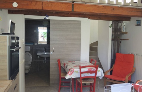 Monieux Cottage | Wheelchair access to Mont Ventoux, between Sault and Monieux.