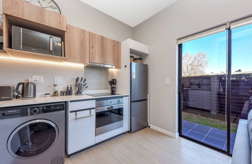 Greater Johannesburg Metropolitan Area Apartment | Where the Garden Meets the City