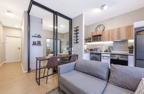 Greater Johannesburg Metropolitan Area Apartment | Where the Garden Meets the City