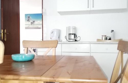 Trafaria House | Where the River Meets the Ocean. 15min to Lisbon, 8 minutes Caparica Beach