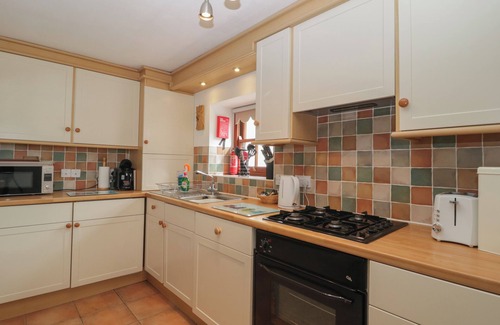 Plymouth Cottage | Whidbey Luxury Apartment