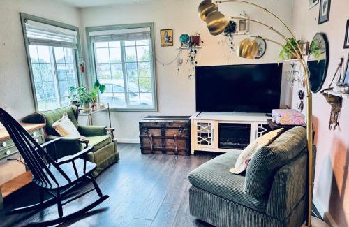 Albany House | Whimsy & Ivy
