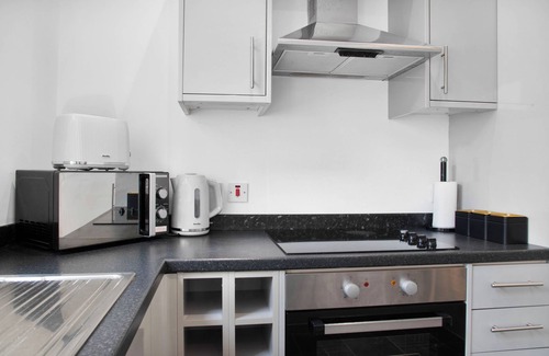 Pontrilas Apartment | WhiskAwayStays No. 58 Studio No. 2