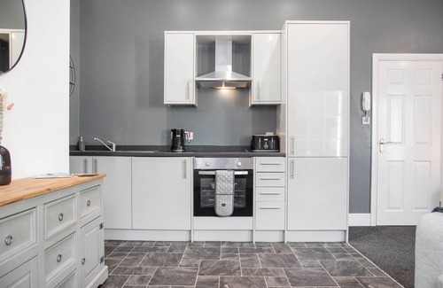 Pontrilas Apartment | WhiskAwayStays No. 58 Studio No. 1