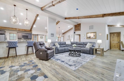 Lake Harmony Cabin | Whiskey Pines Retreat