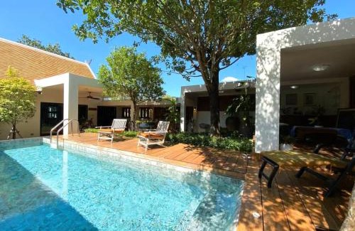 Tha Sala Villa | Whisper Oasis - Private Jacuzzi Pool Villa - 3BR, Sleeps 10 w Daily Housekeeping