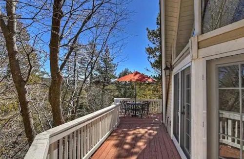 Lake Arrowhead House | Whispering Pines A-Frame, Pool Table, 2 Patios!