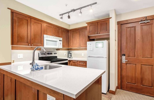 Blackcomb Condo | Whistler - Horstman House - 2 Bedroom #403