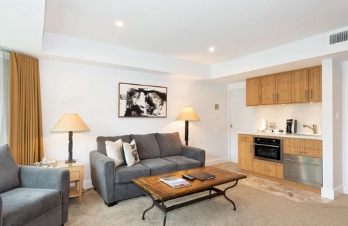 Blackcomb Hotel | Whistler - Le Chamois - Signature 1 Bedroom #211