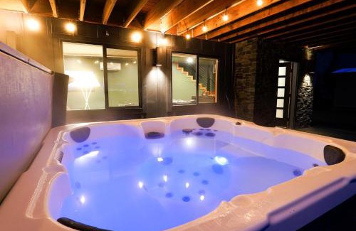 Glacier House | Whistler Peak Lodge