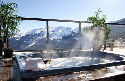 Jasper Hotel | Whistler's Inn