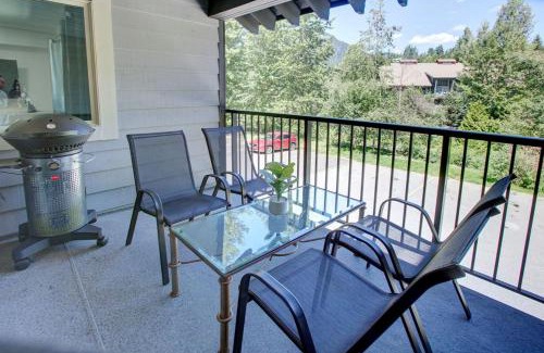 Whistler Creekside House | WhistlerCreekLodge 208