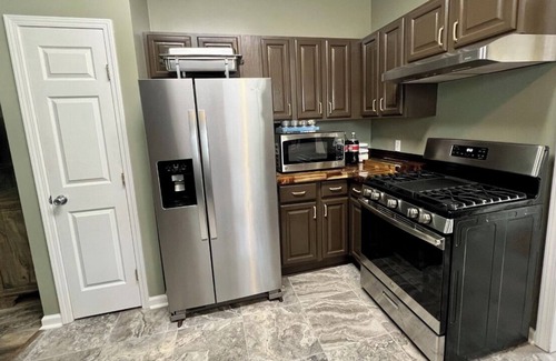 Perkinston Cabin | Whistling Pines! Enjoy some R&R of the country while relaxing in the hot tub!