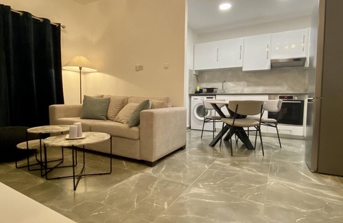 Agios Tychon Apartment | White Arches Sea View Apt No 2