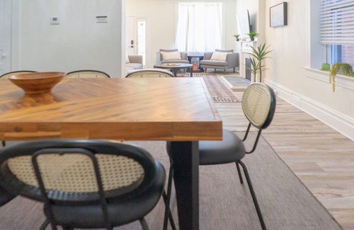 Tower Grove East House | White Brick 3BR/2BA Tower Grove Home / ABODEbucks