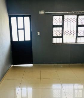 Saint Michael's on Sea Bed & Breakfast | White flats