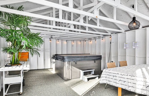 Saint Come Cottage | White Fox Haven Summa