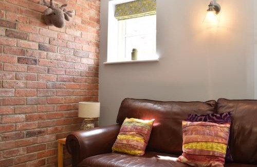 Swanwick House | White Heather Barn