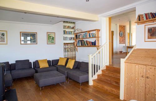 Bantham House | White Horses a large family home in Bantham South Devon with fantastic sea views