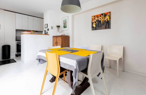 Butte-aux-Cailles Apartment | White House, by Veeve