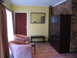 White River House | White House Lodge