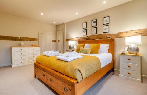 Halesworth House | White House Lodges - Meadow