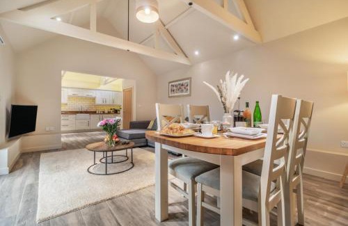 Halesworth House | White House Lodges - Tawny