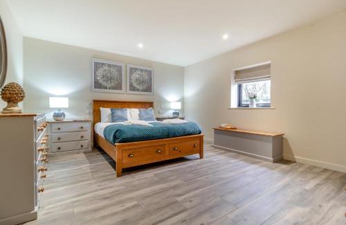 Halesworth House | White House Lodges - Wagtail