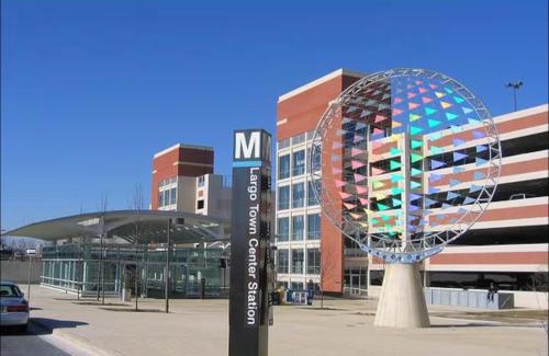 Bowie Bed & Breakfast | White light retreat