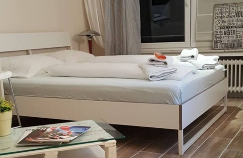 Gare Apartment | White, luxery city center Apartment, 24 hrs SELF CHECK IN