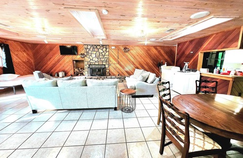 Lakeview Cabin | White River Lodge #1